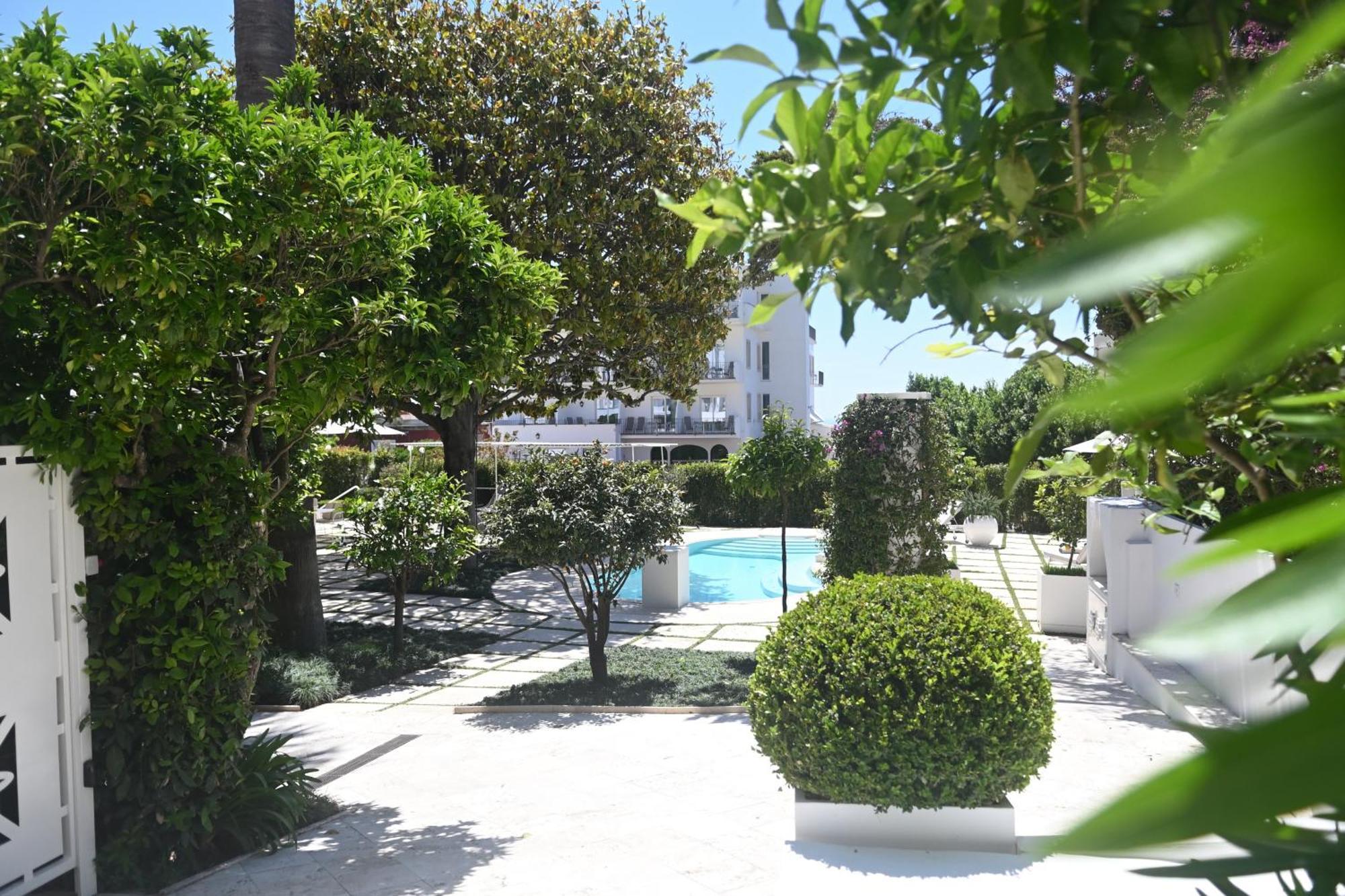Pazziella Garden & Hotel